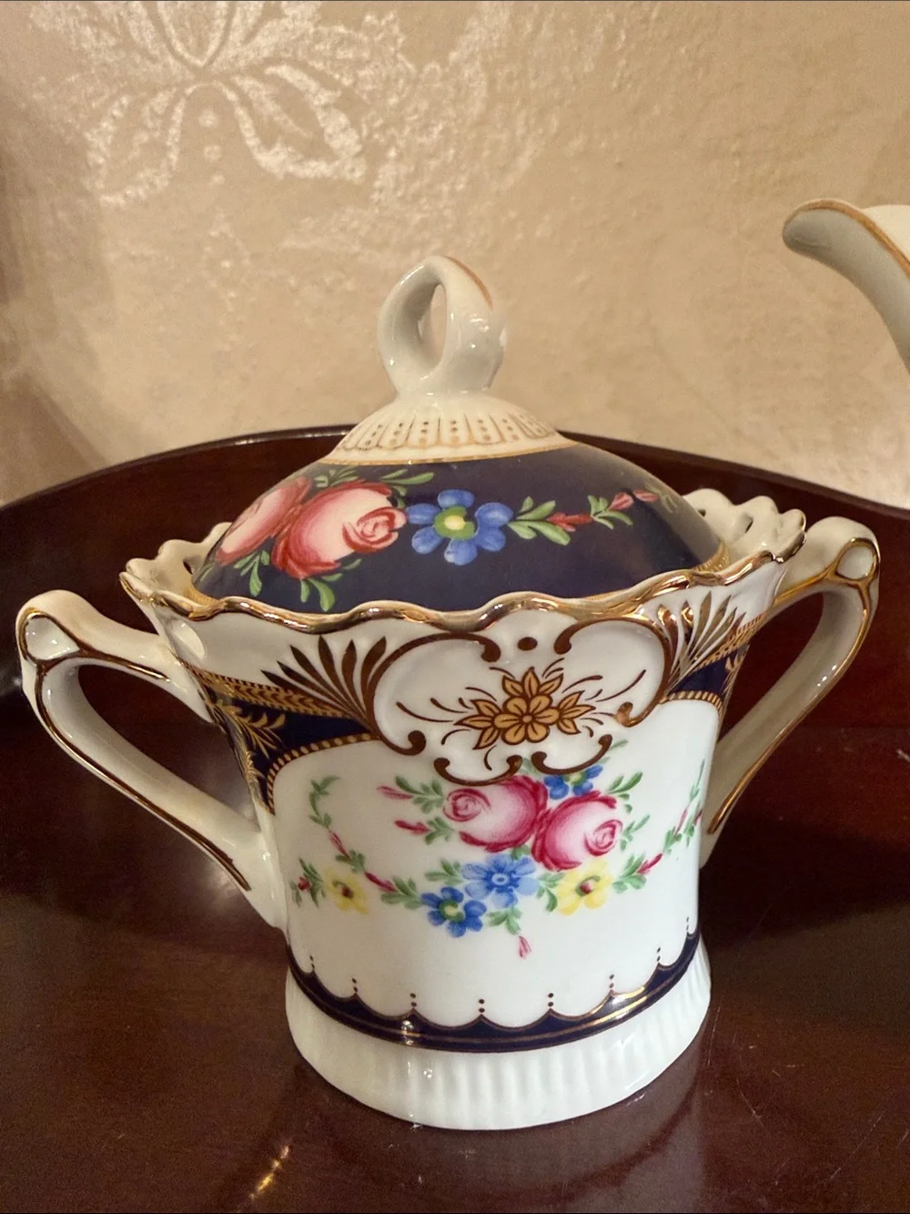 Royal Scotland fine  Porcelain Creamer and Sugar Set Gold Trim